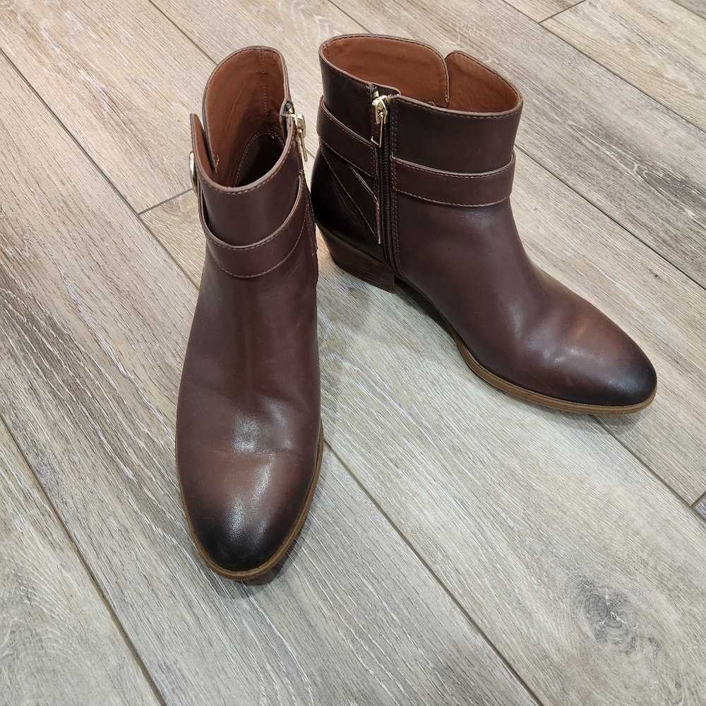 Coach Walnut Brown Dylan Genuine Leather Ankle Booties Size 8